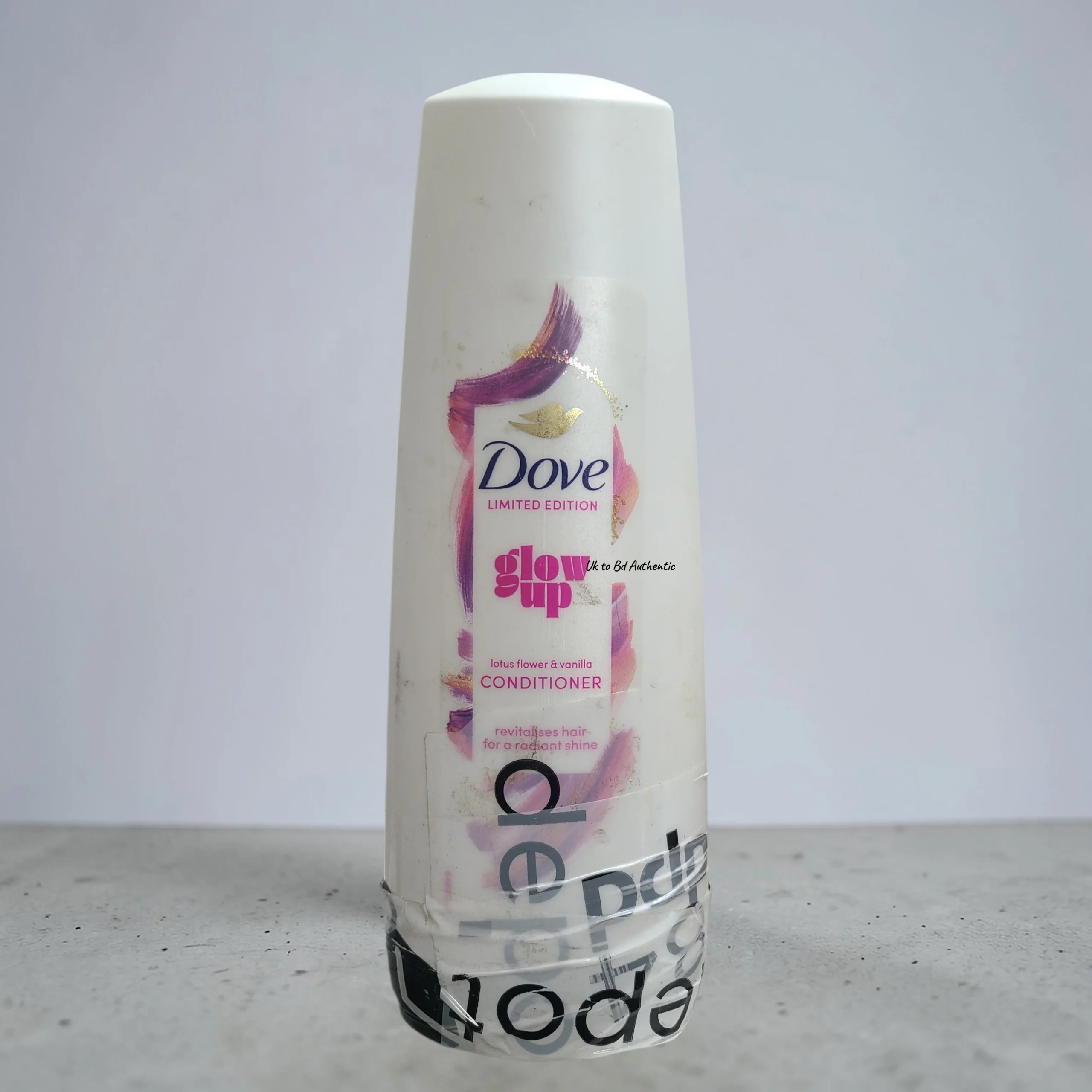 Dove Ultra Care Glow Up Conditioner – 350ml