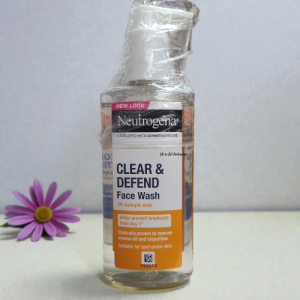 Neutrogena Clear & Defend Facial Wash – 200ml