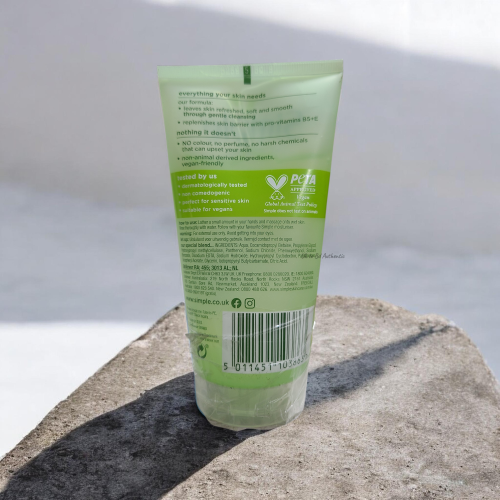 Simple Skin Refreshing Facial Wash – 150ml - Image 2