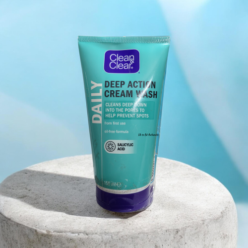 Clean & Clear Deep Action Cream Wash – 150m